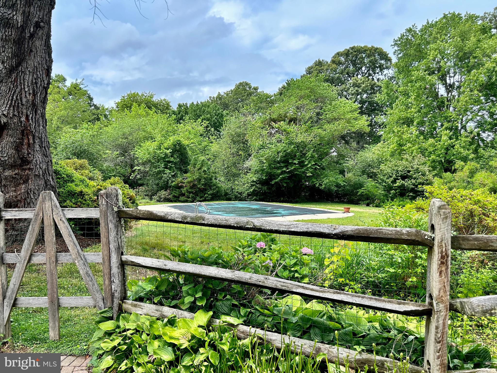 WIMBLEDON FARMS - Residential