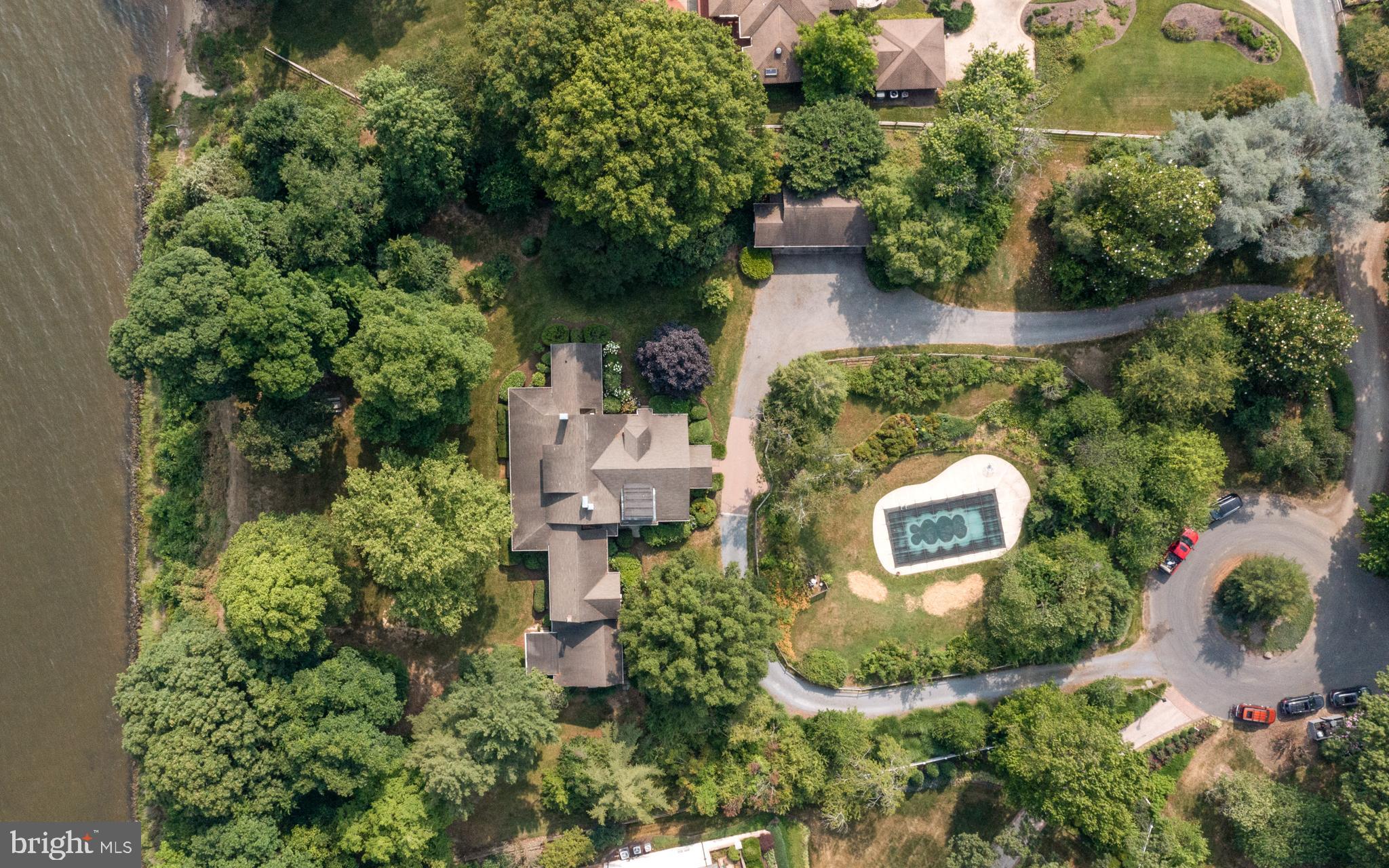 WIMBLEDON FARMS - Residential