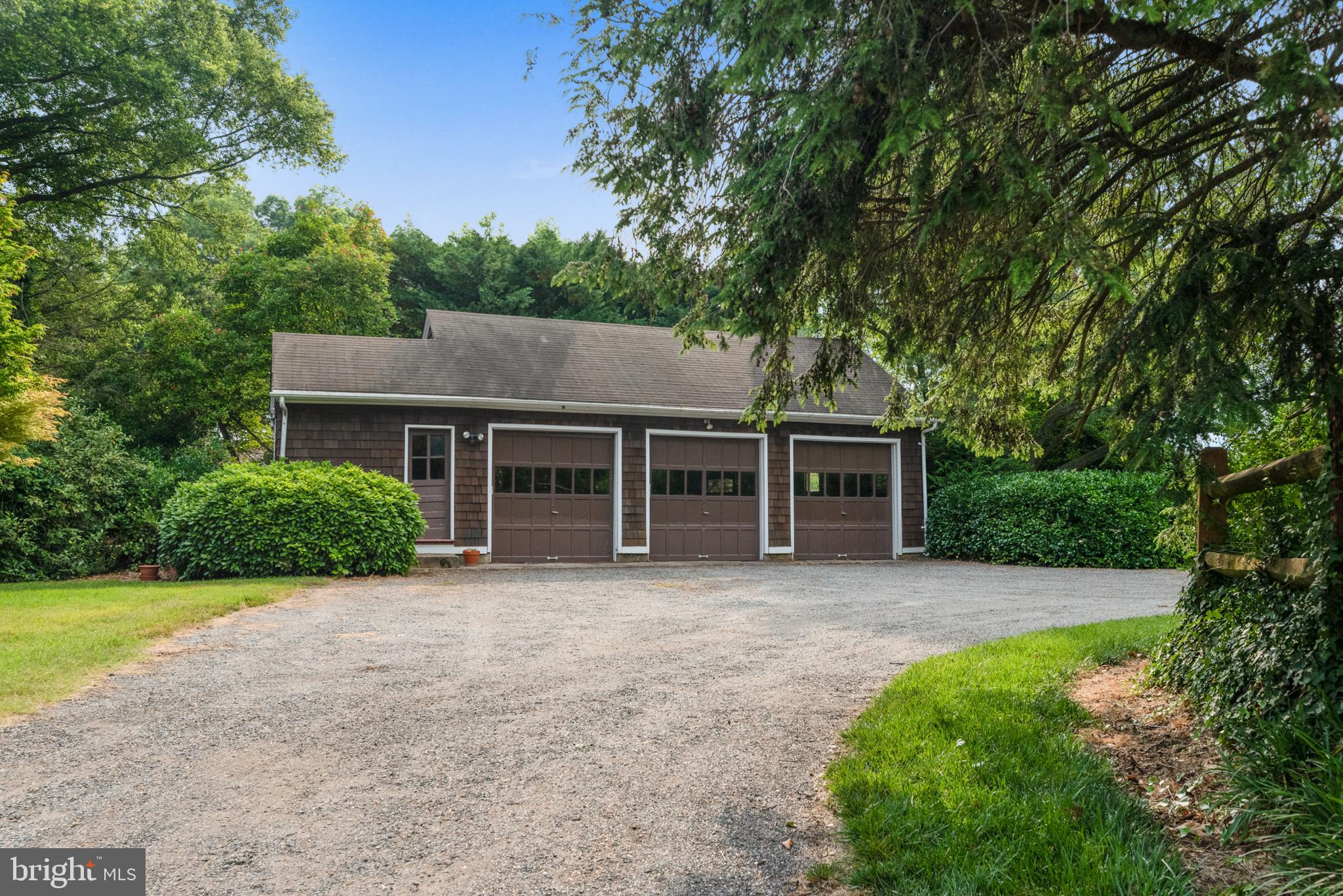 WIMBLEDON FARMS - Residential