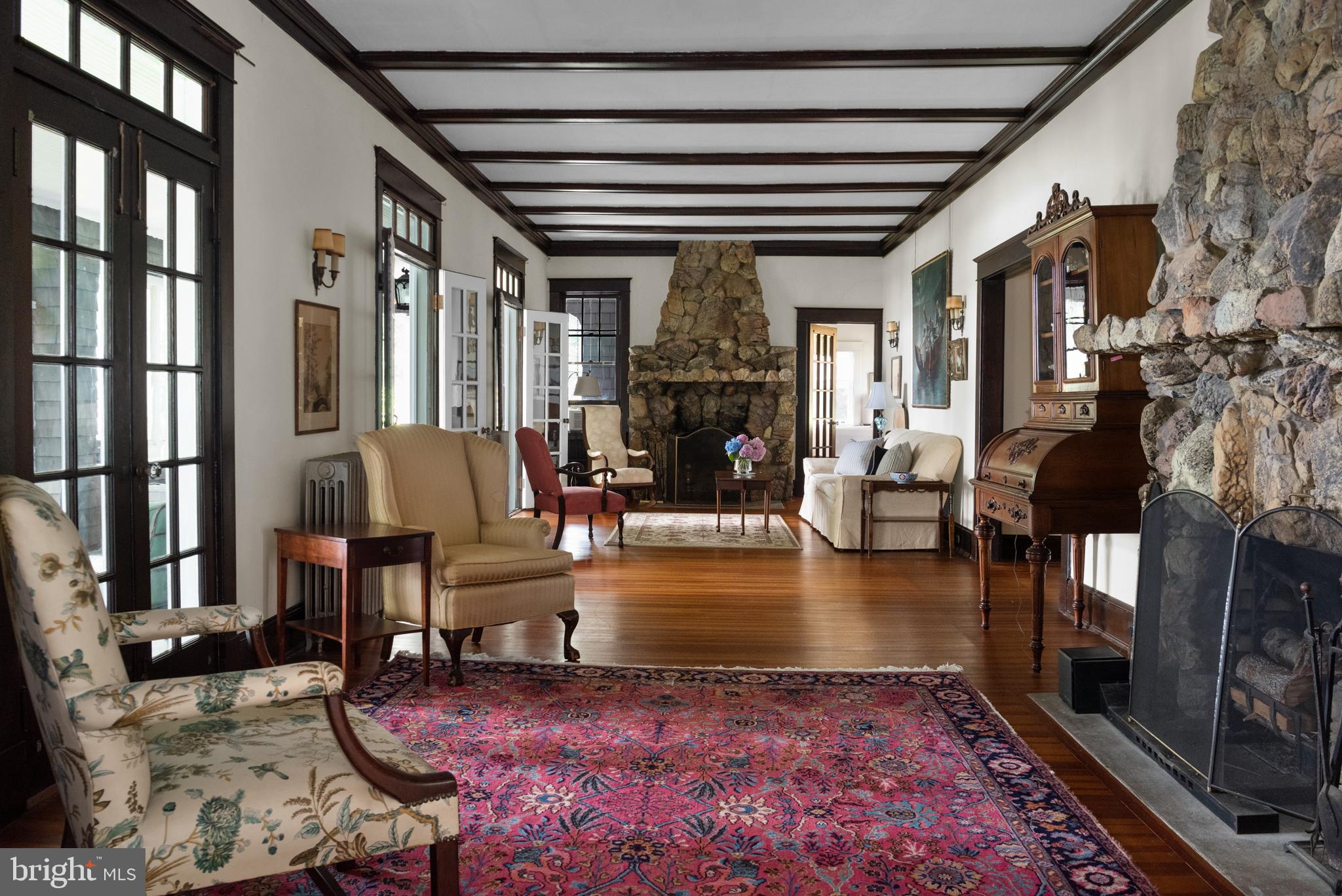 WIMBLEDON FARMS - Residential