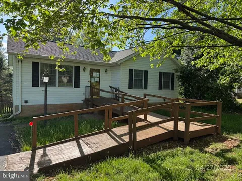 1600 Harrier Lane, Culpeper, VA MLS: VACU2010552