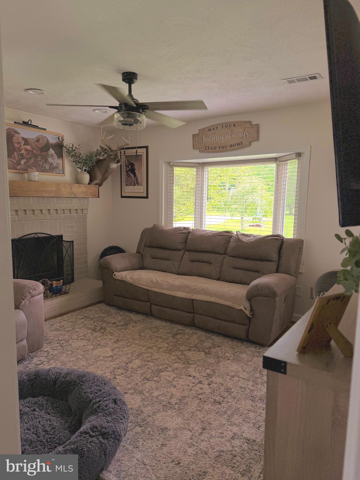 1582 SHELDON LANE