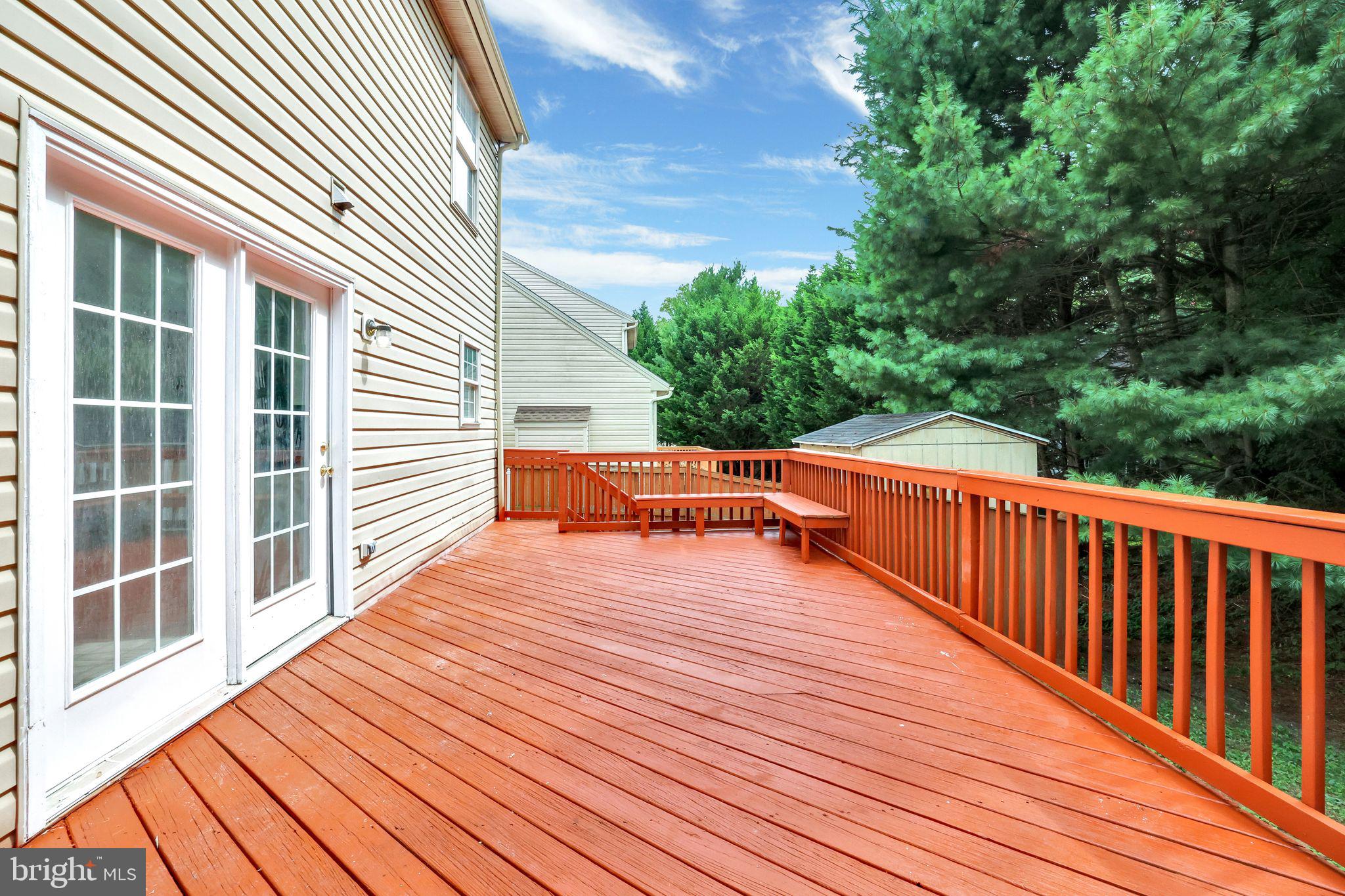 OAK GROVE APARTMENTS - Residential