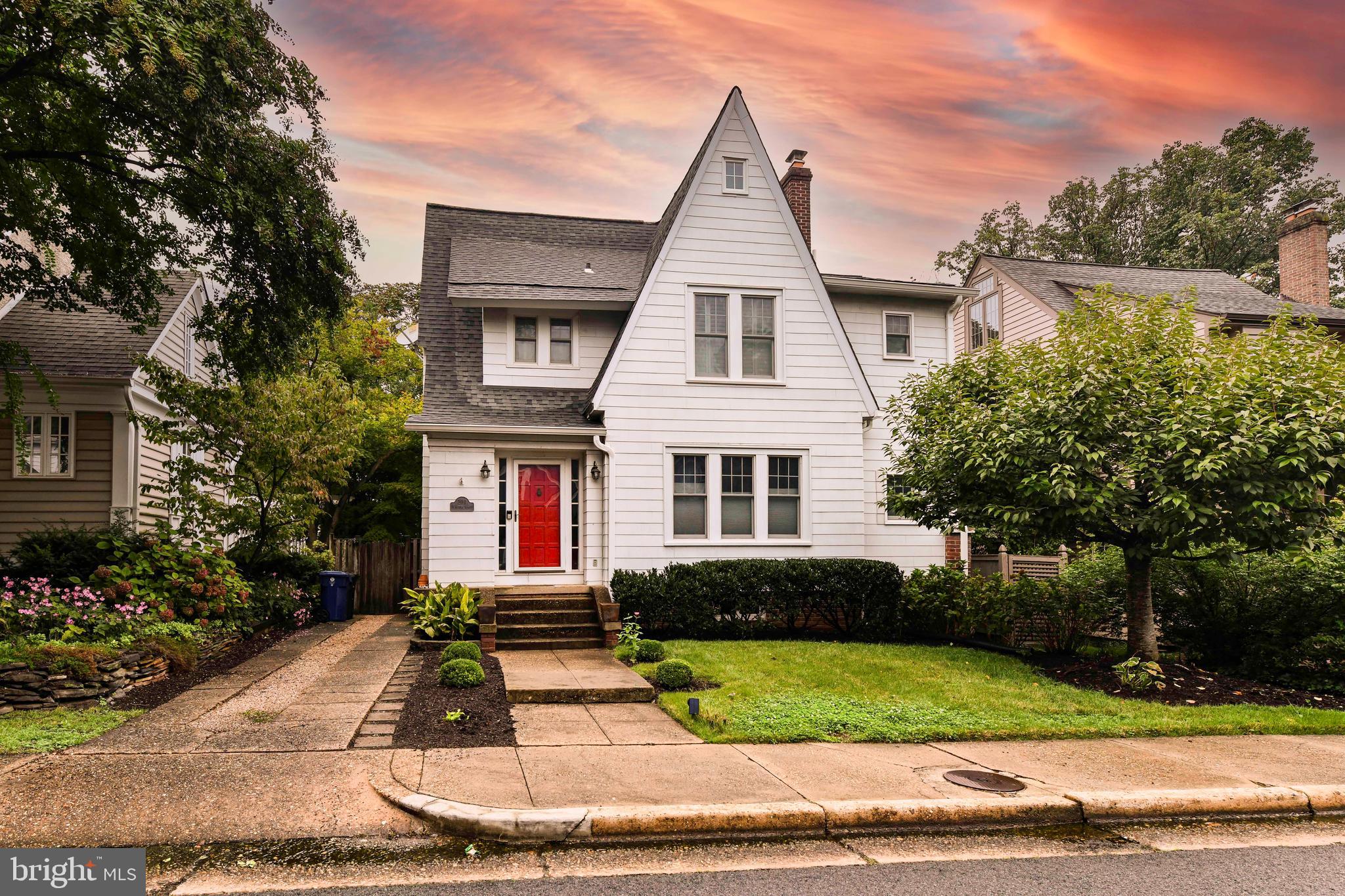 ROSEMONT - Residential Lease