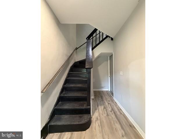 WAVERLY - Residential Income