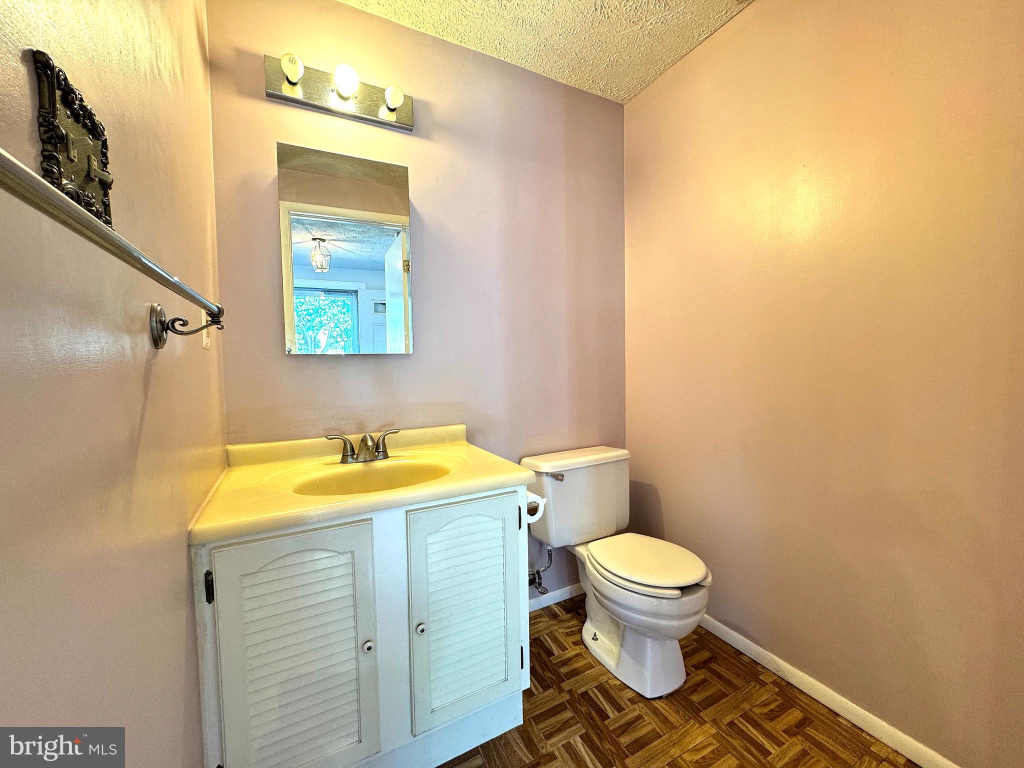 OAK SPRINGS - Residential