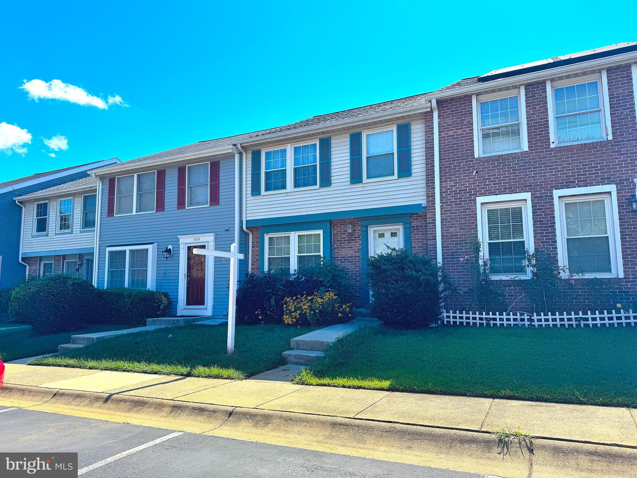 OAK SPRINGS - Residential