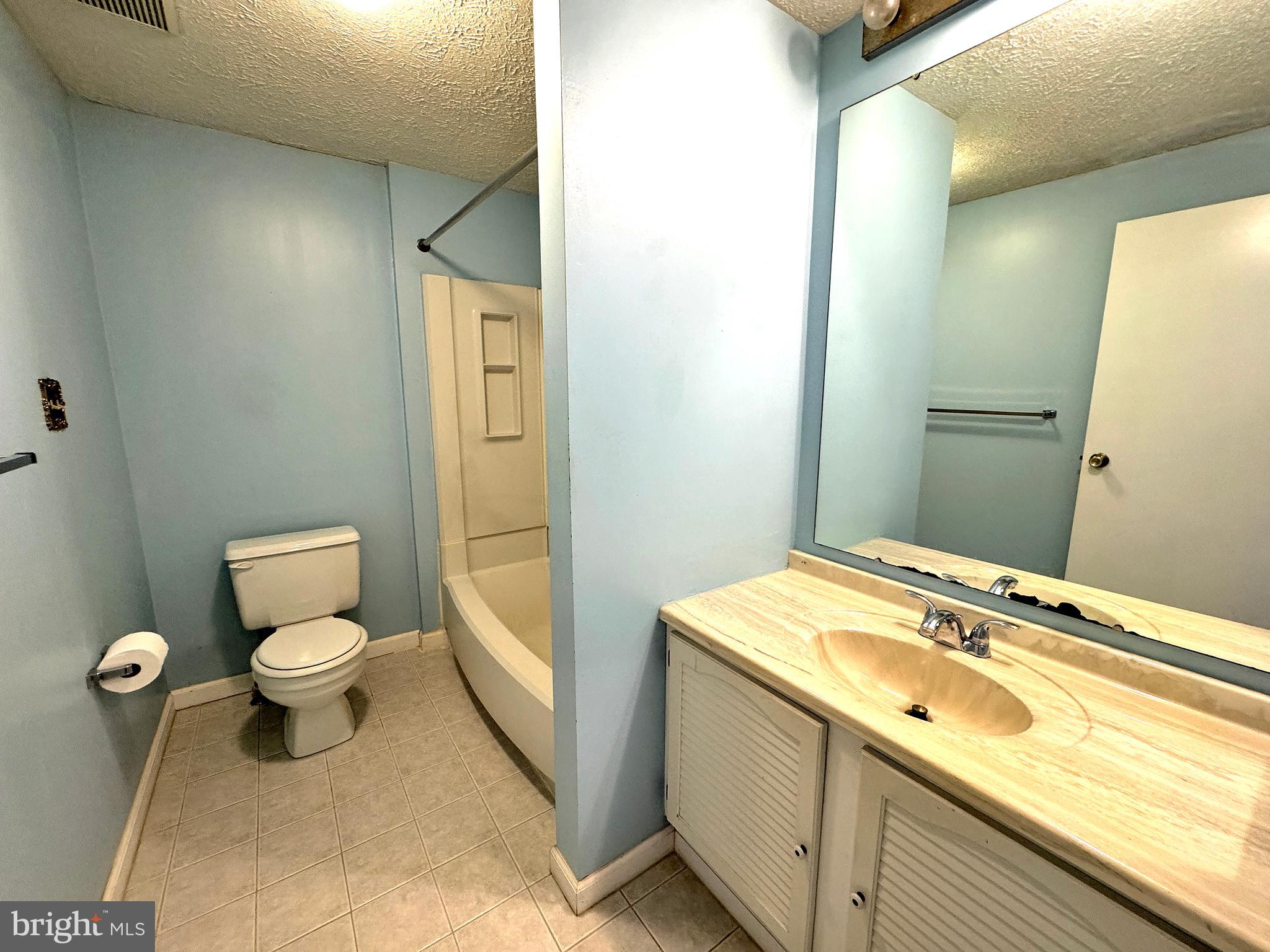 OAK SPRINGS - Residential