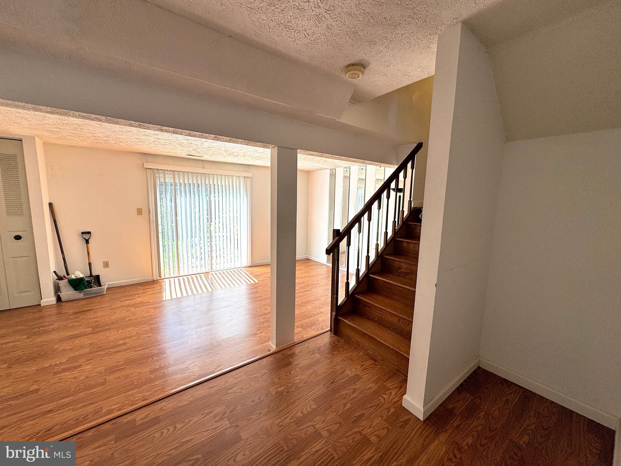 OAK SPRINGS - Residential