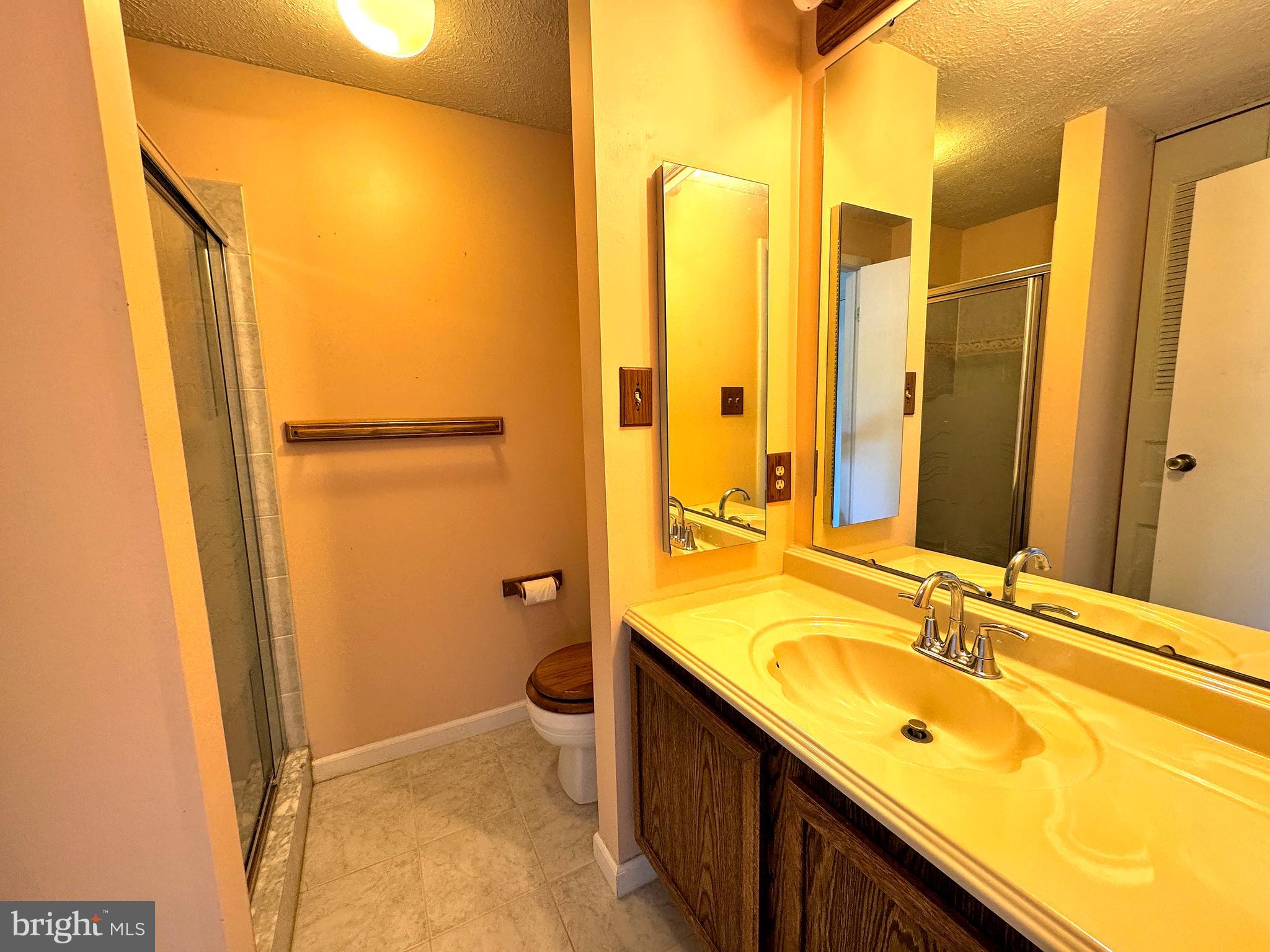 OAK SPRINGS - Residential