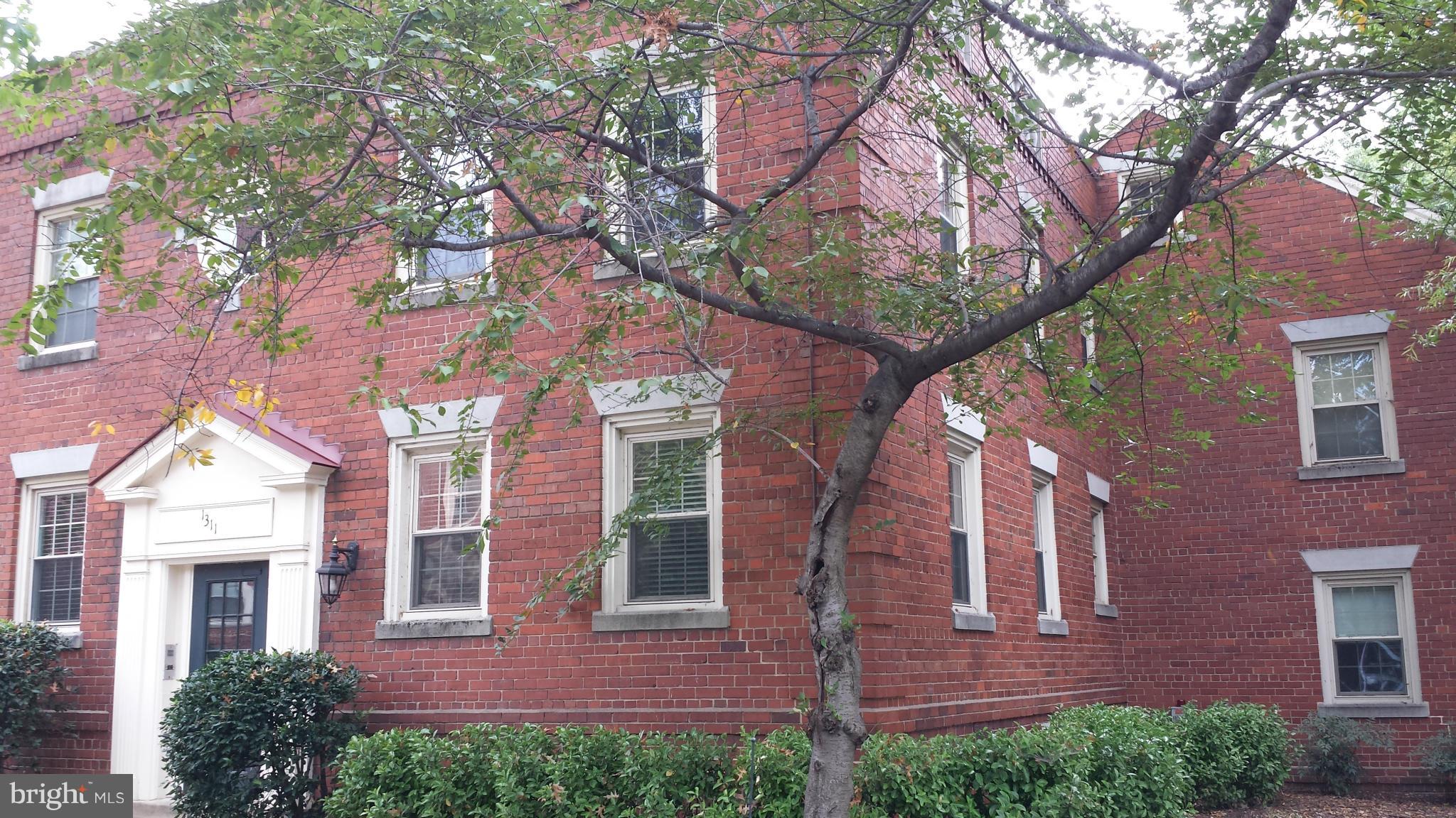 HARBOR TERRACE - Residential Lease