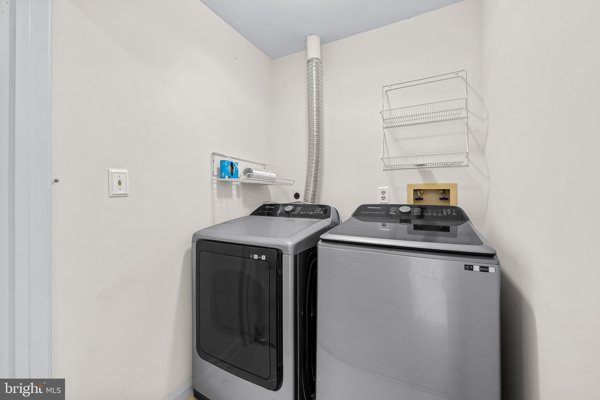 PARRS RIDGE - Residential