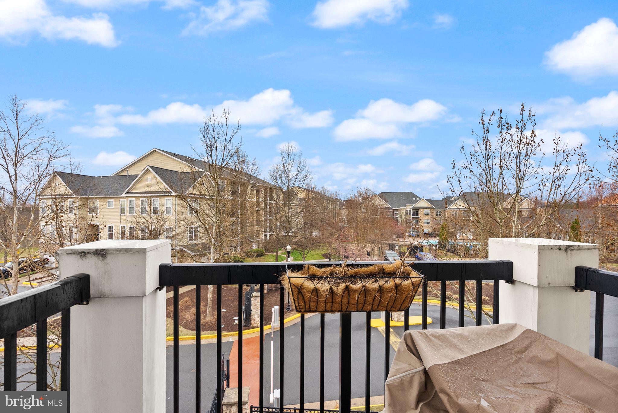 STONEGATE AT FAIRCREST - Residential
