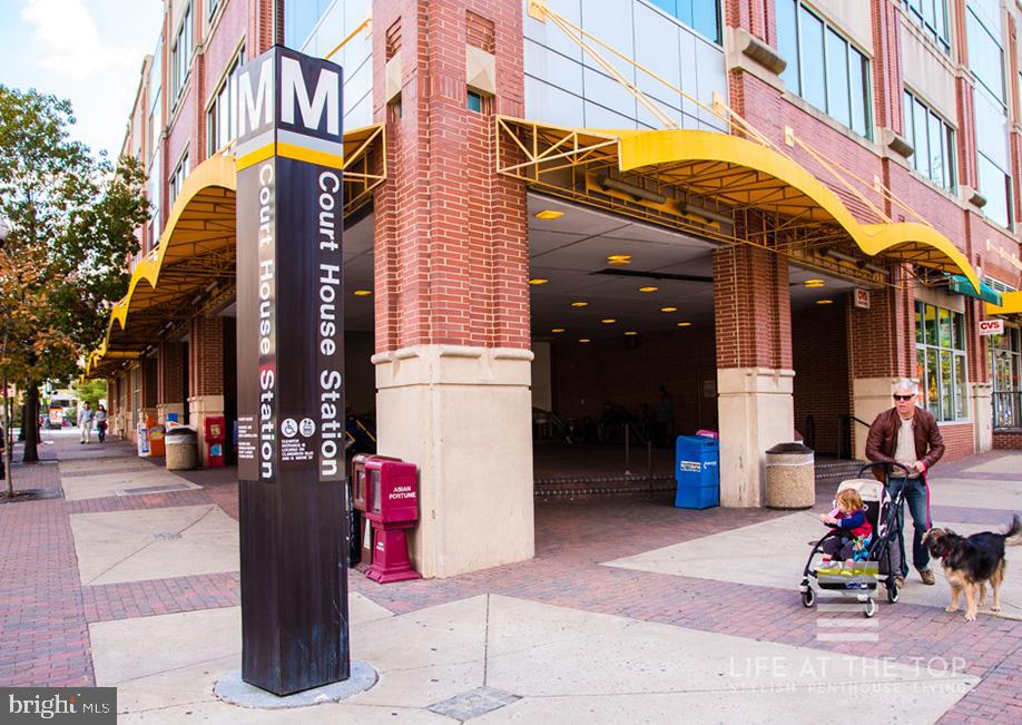 COLONIAL VILLAGE - Residential Lease