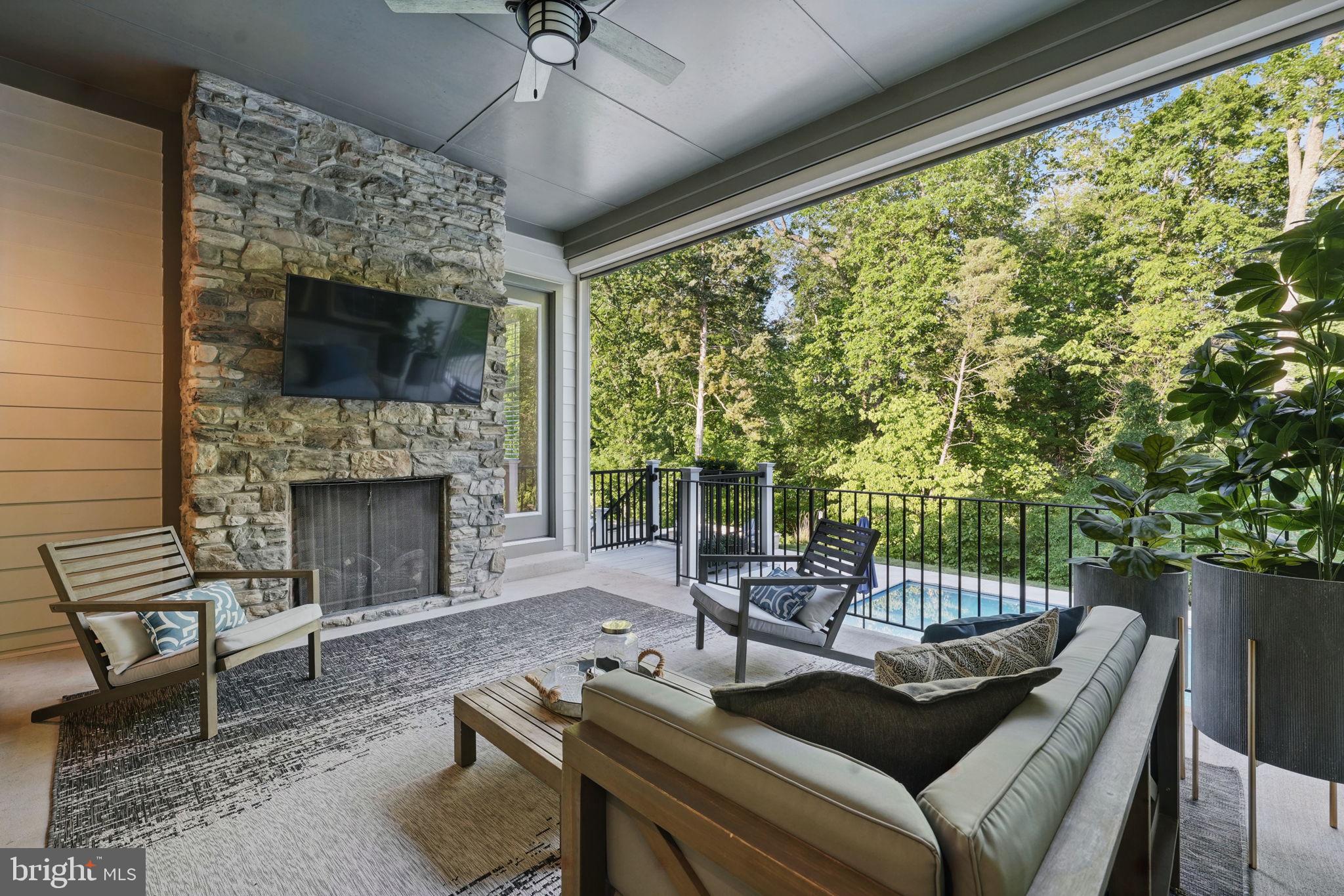 GROVE AT WILLOWSFORD - Residential