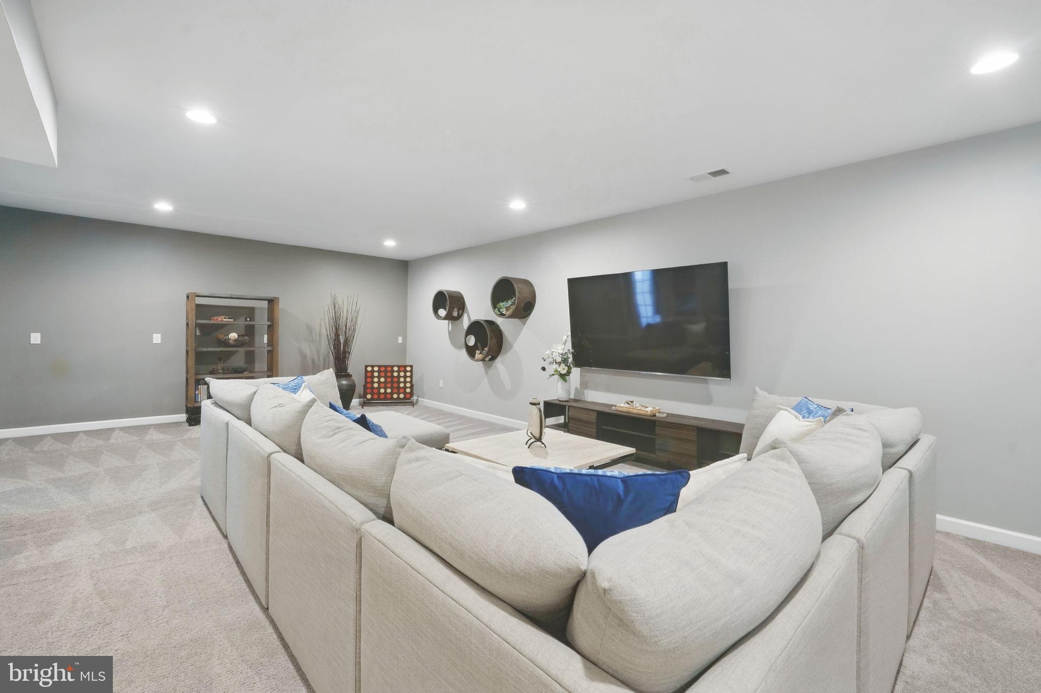 GROVE AT WILLOWSFORD - Residential