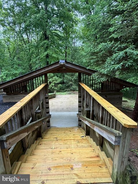 OCCOQUAN OAKS - Residential