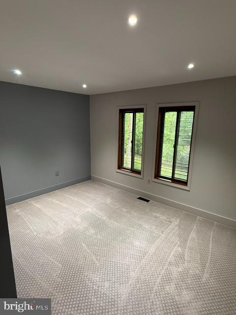 OCCOQUAN OAKS - Residential