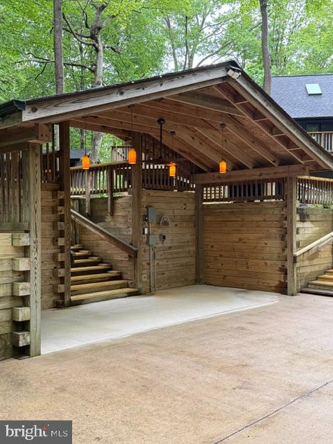 OCCOQUAN OAKS - Residential
