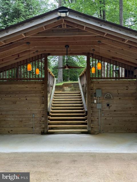 OCCOQUAN OAKS - Residential