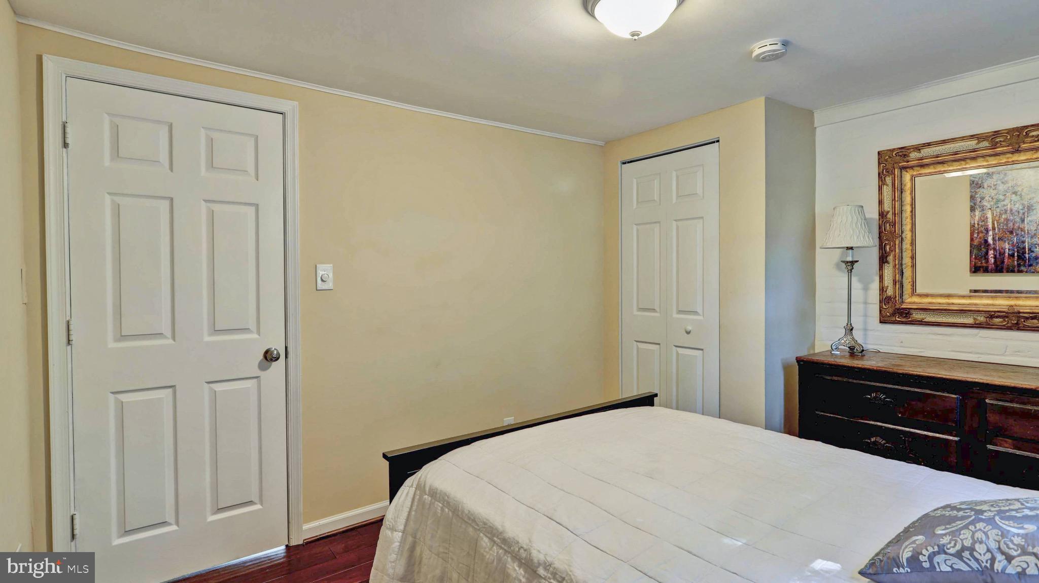 KENSINGTON - Residential