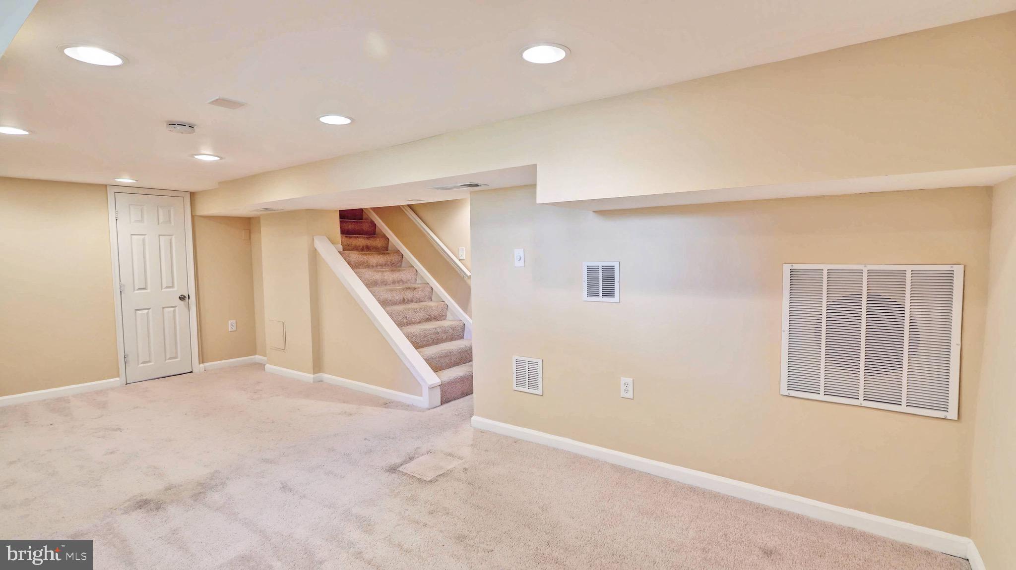 KENSINGTON - Residential