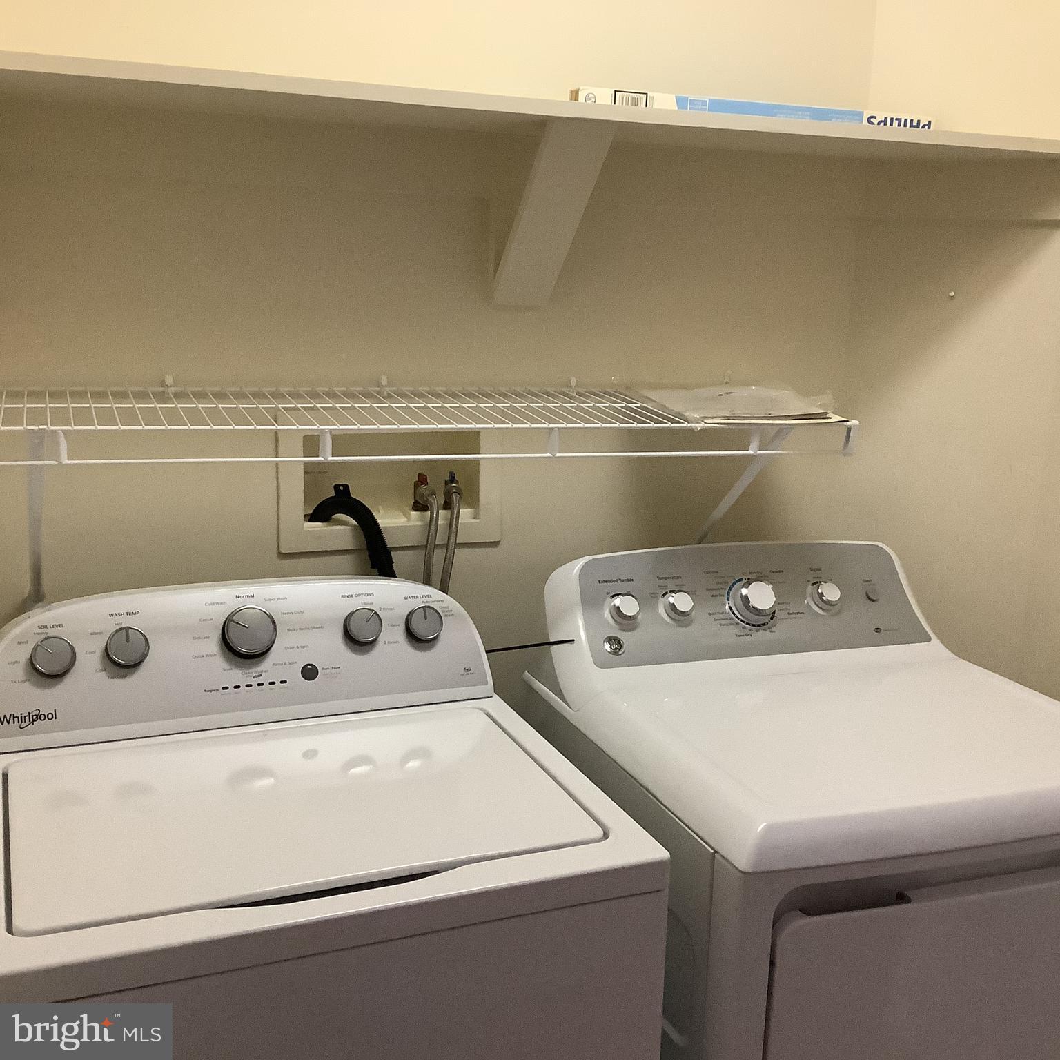 CARLYLE - Residential Lease