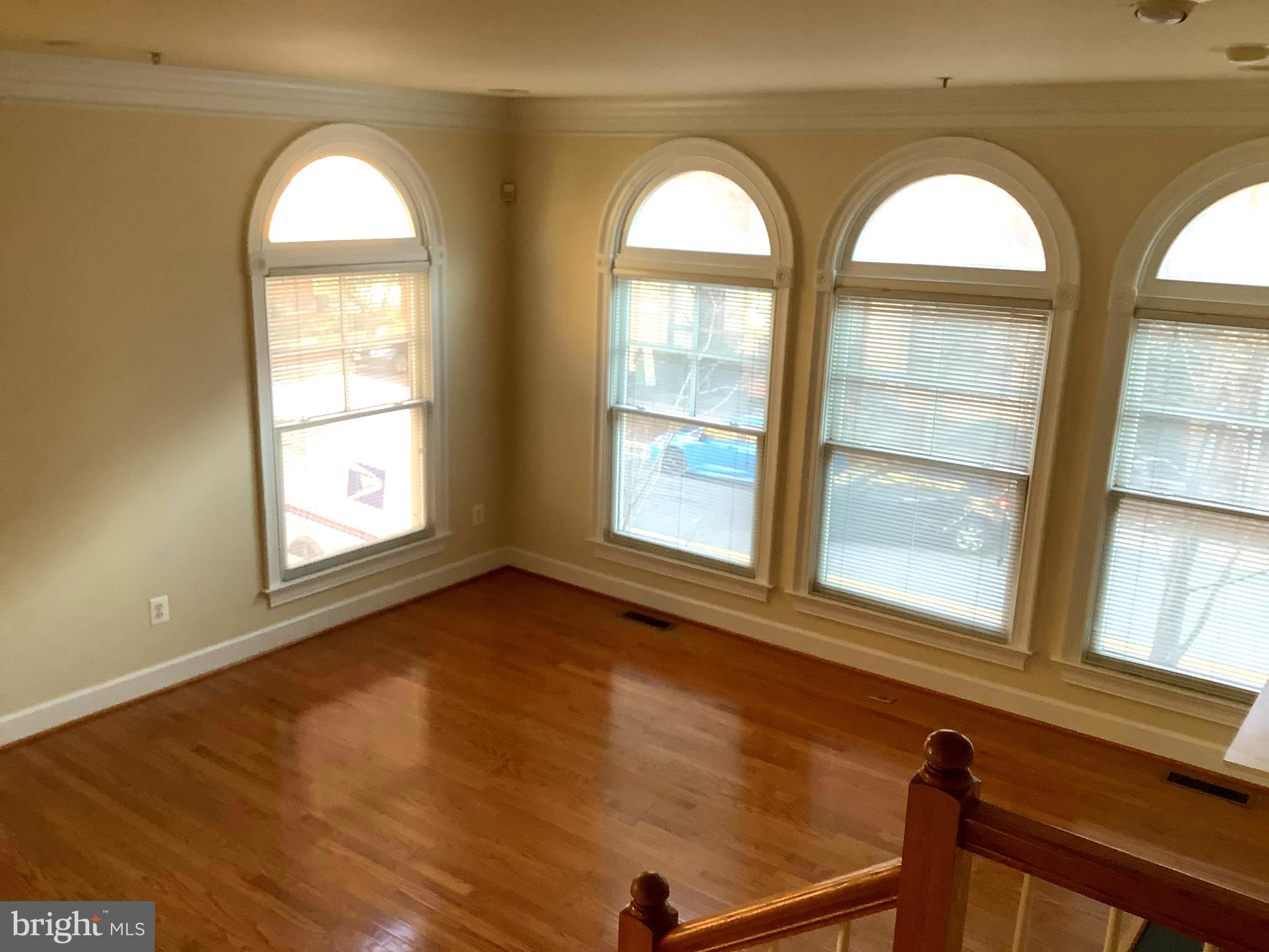 CARLYLE - Residential Lease