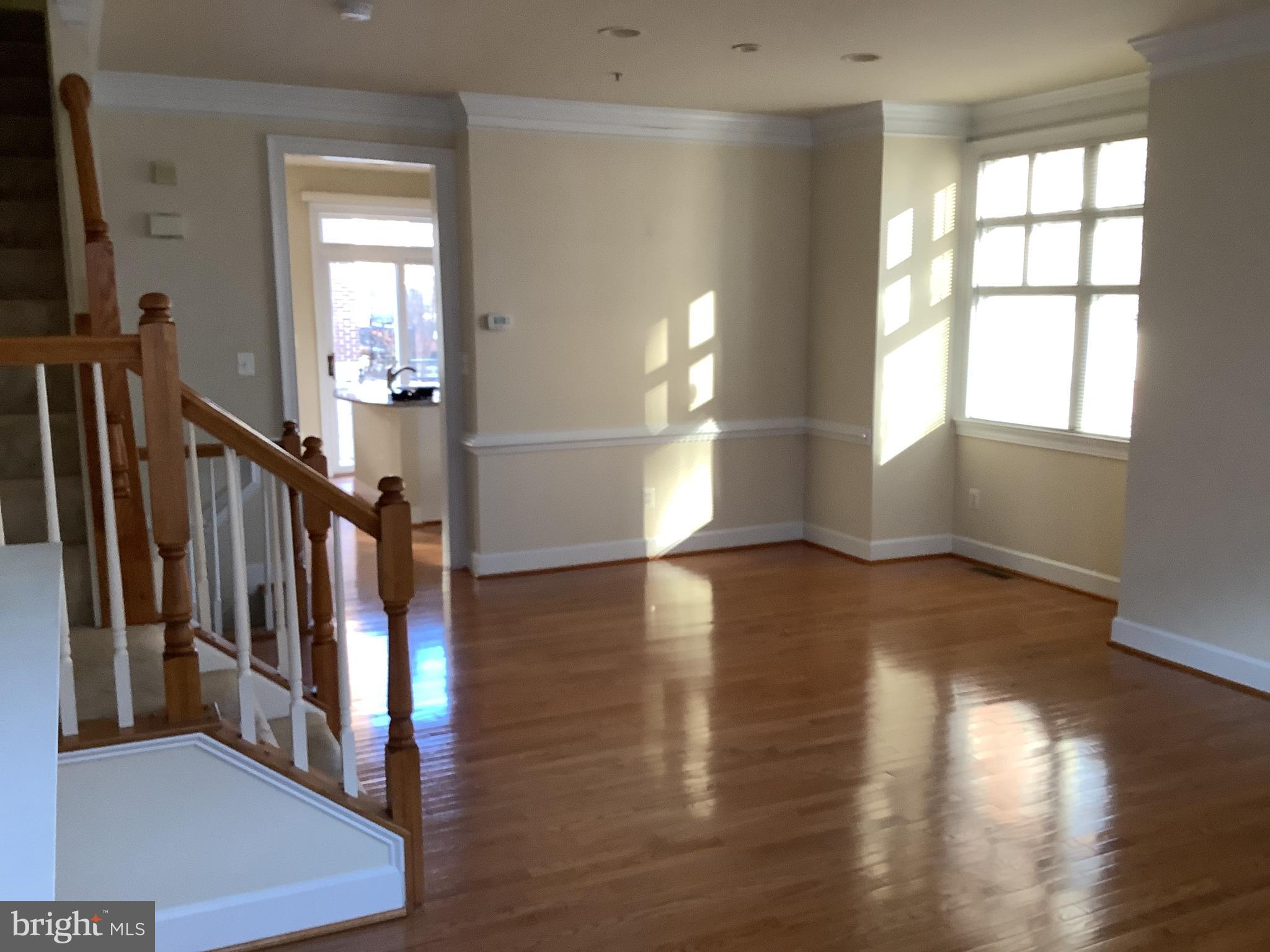 CARLYLE - Residential Lease