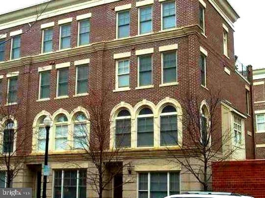 Luxury, End TH lots of windows, rooftop sundeck, big fully equipped kit w/ island & sitting area,  great primary  bedroom bath w/ sunken tub, 4 finished levels, several walk in closets,  PLUS a 2 car garage! Super location, walk to King St metro, PTO, restaurants, Whole Foods, outdoor community pool.  Main level bedroom/den with full bath. No Smoking. Pet under 25 lbs, case by case w/ additional deposit, applic fee is $50. per adult. Avail immediately Application on line at McEnearney.com/applications