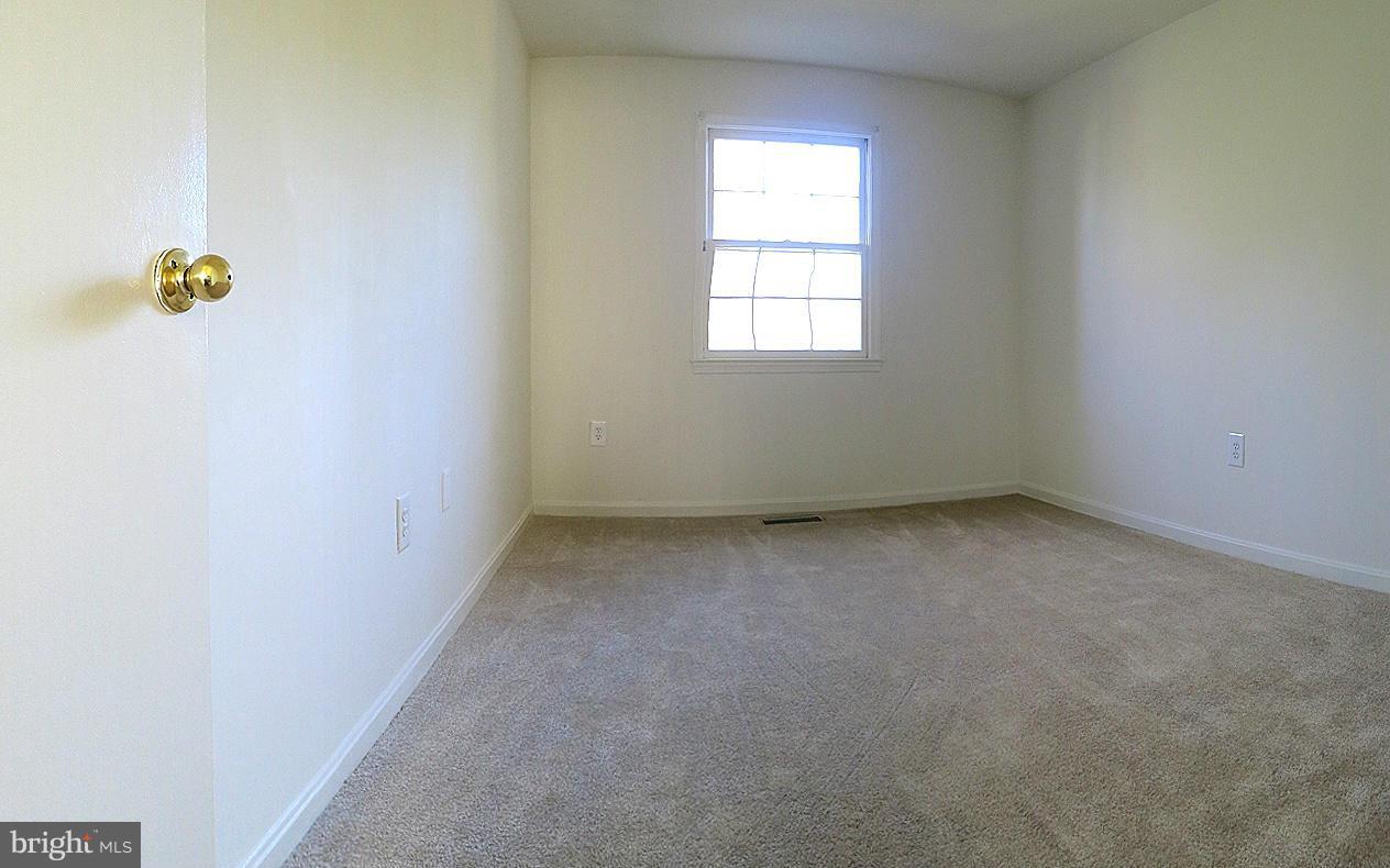 EVERGREEN HEIGHTS - Residential Lease