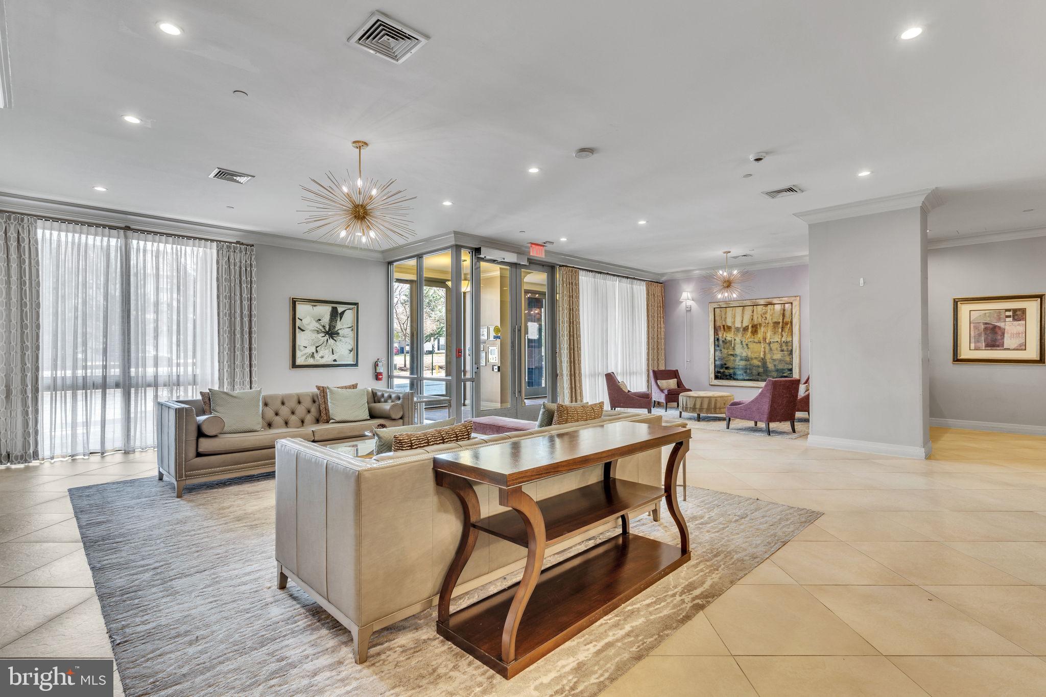 2451 MIDTOWN AVENUE 1413