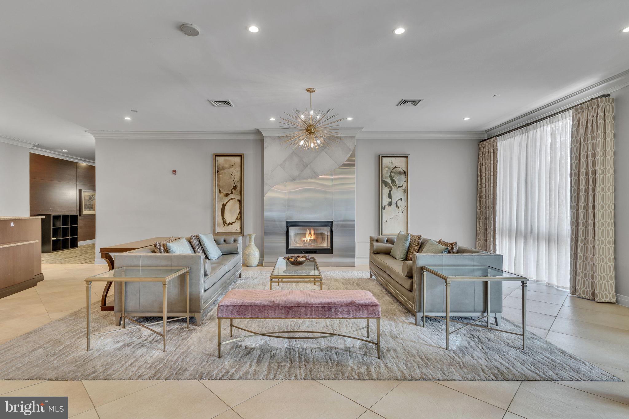 2451 MIDTOWN AVENUE 1413