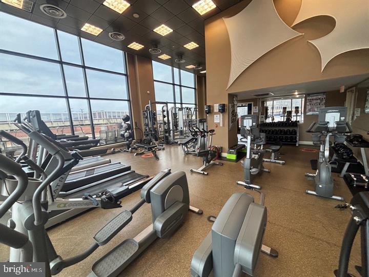 MIDTOWN ALEXANDRIA STATION CONDOMINIUM - Residential