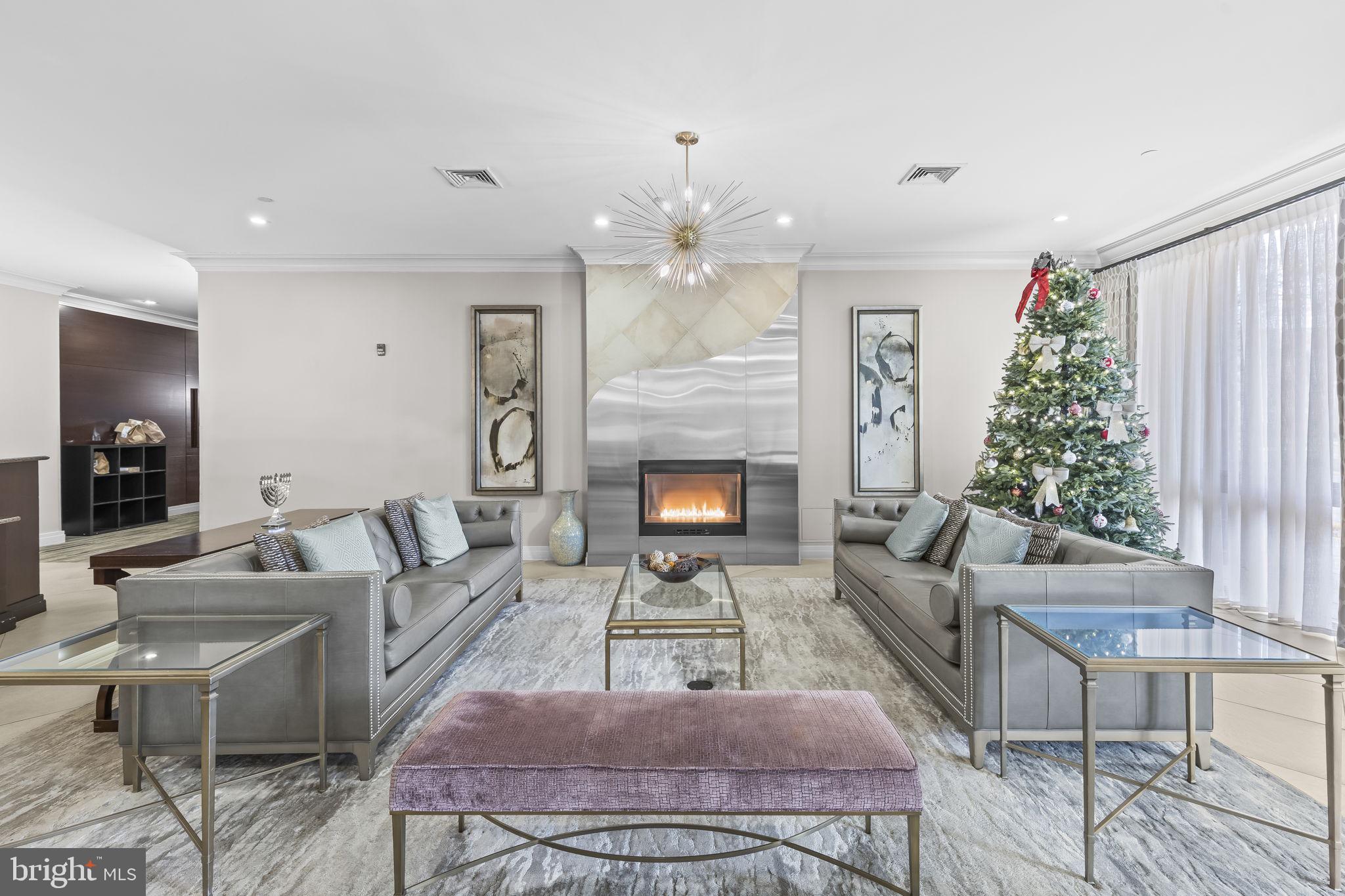 2451 MIDTOWN AVENUE 1413