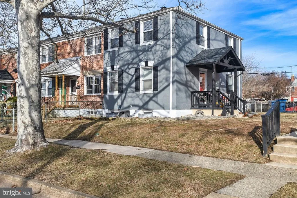 Wilmington, Delaware 19805, United States, 3 Bedrooms Bedrooms, ,2 BathroomsBathrooms,Residential,Contingent,4942