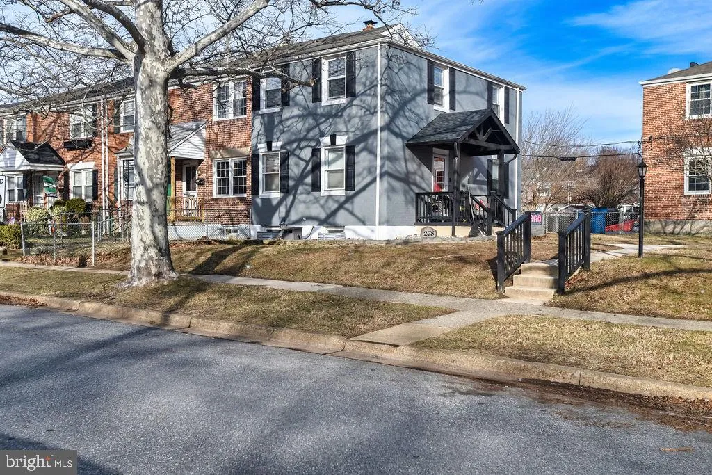 Wilmington, Delaware 19805, United States, 3 Bedrooms Bedrooms, ,2 BathroomsBathrooms,Residential,Contingent,4942