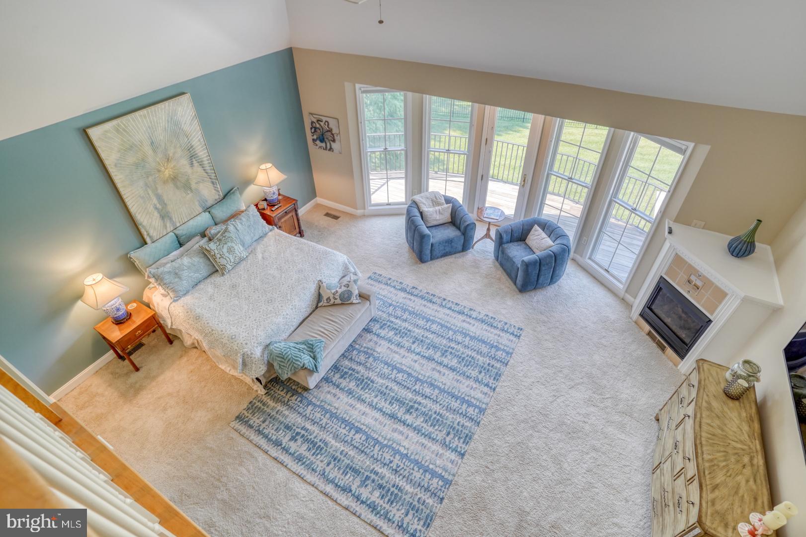 WOLFE POINTE - Residential