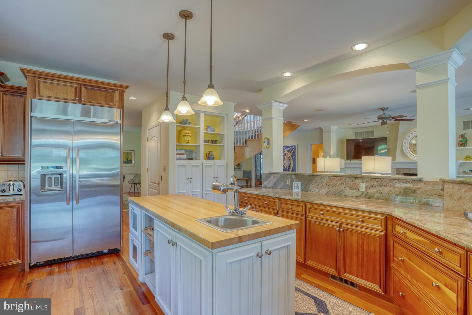 WOLFE POINTE - Residential