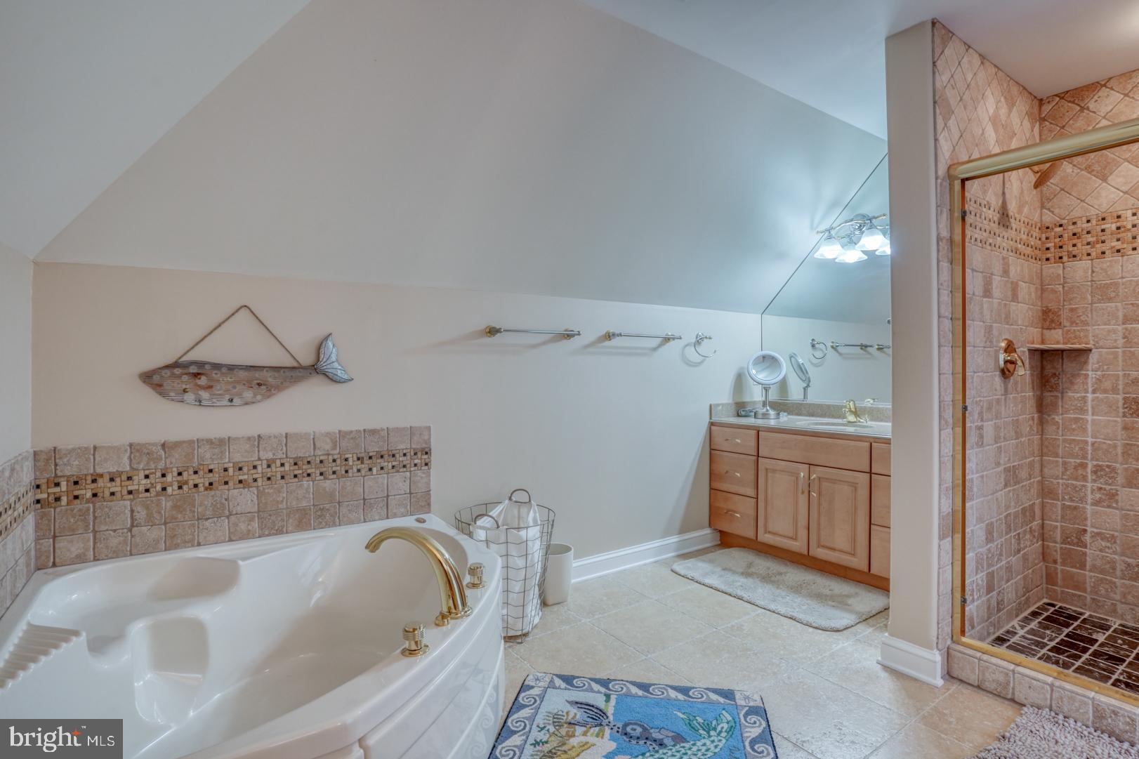 WOLFE POINTE - Residential