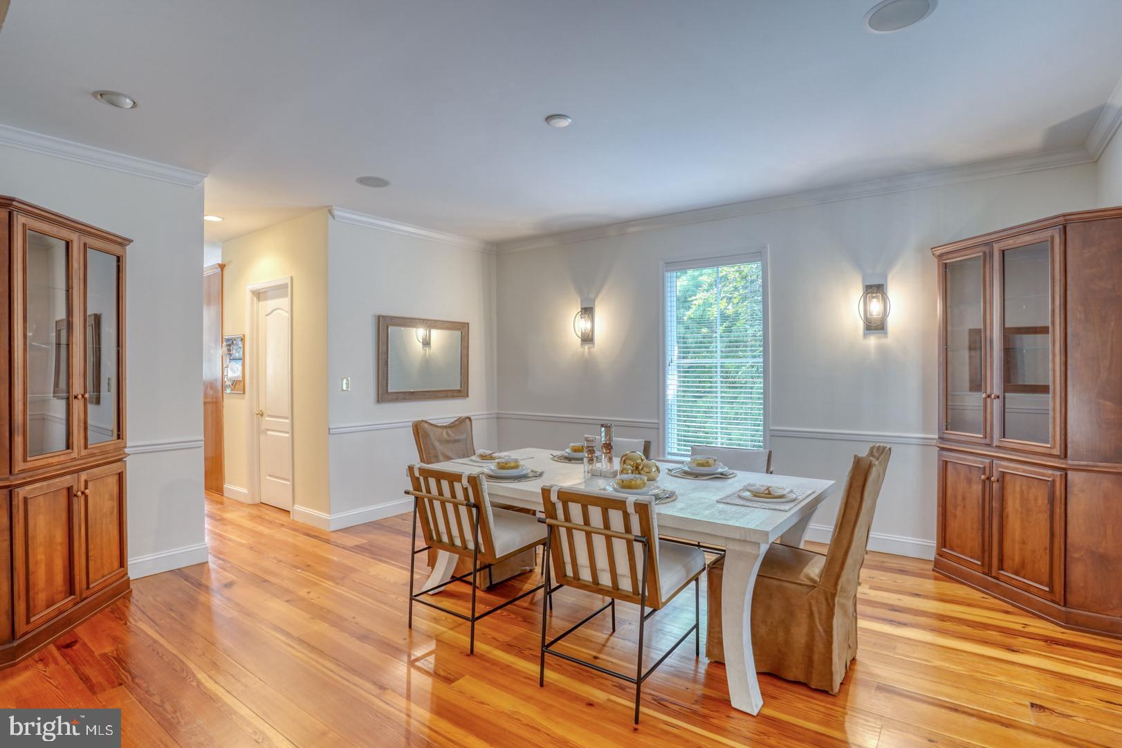 WOLFE POINTE - Residential