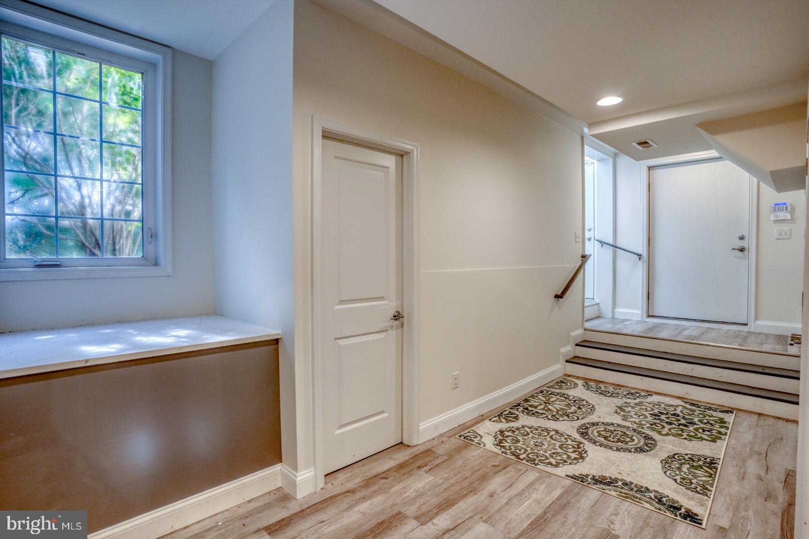 WOLFE POINTE - Residential