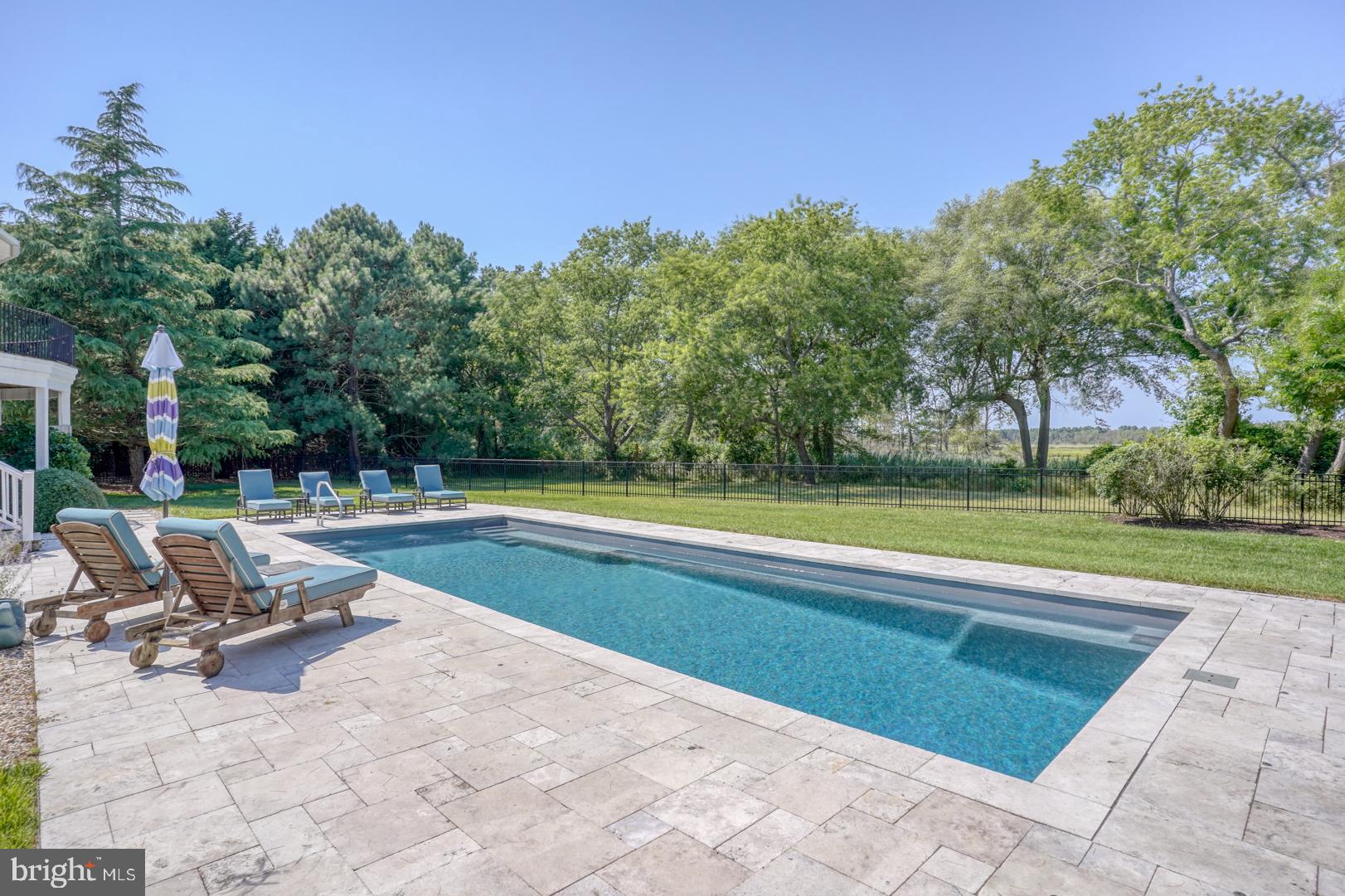 WOLFE POINTE - Residential