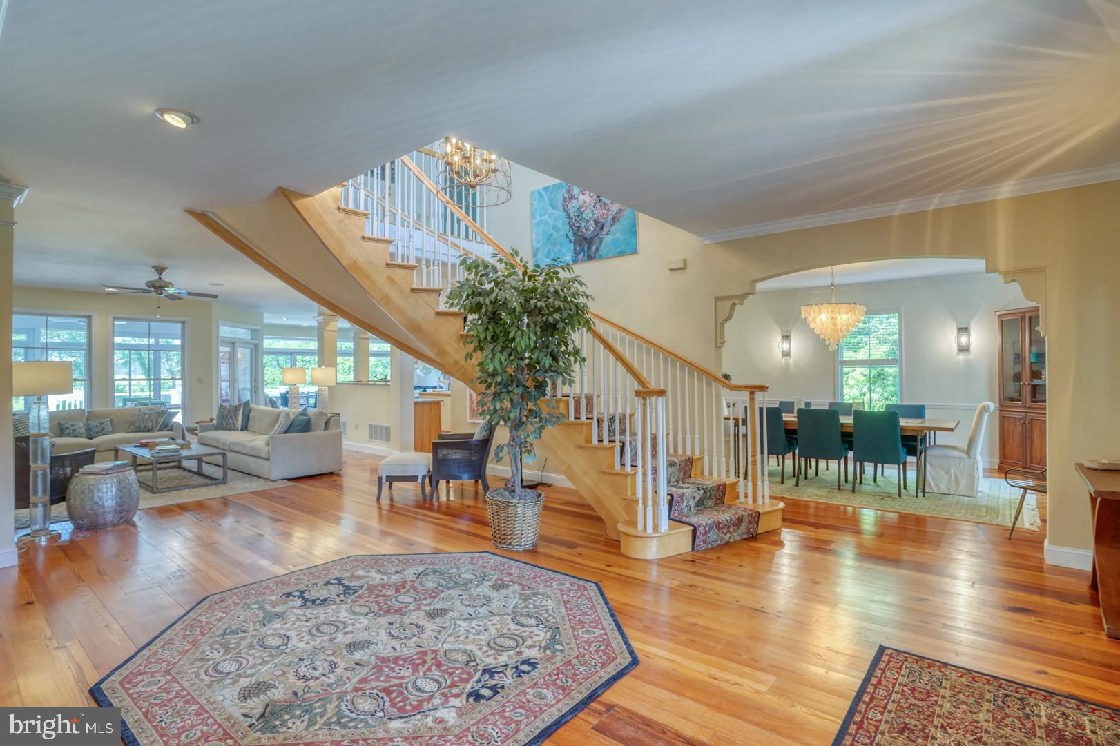 WOLFE POINTE - Residential