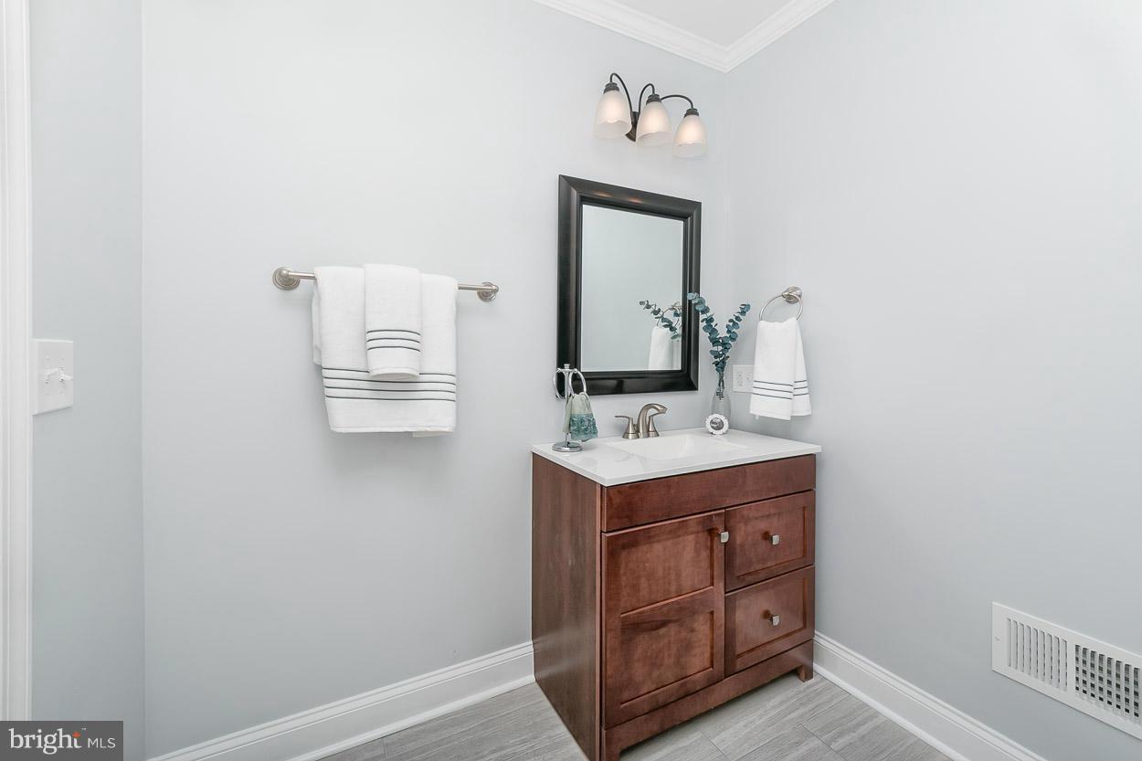 HIGHLANDTOWN - Residential