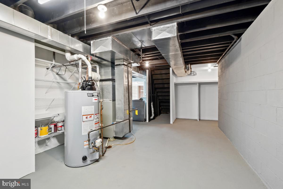 WALKER HILL - Residential