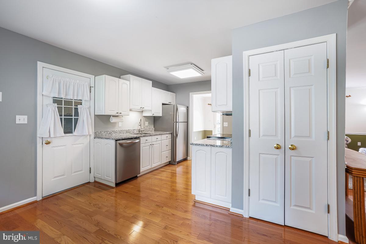 WALKER HILL - Residential