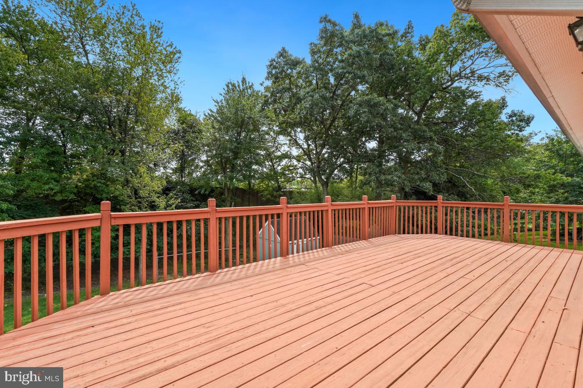 WALKER HILL - Residential