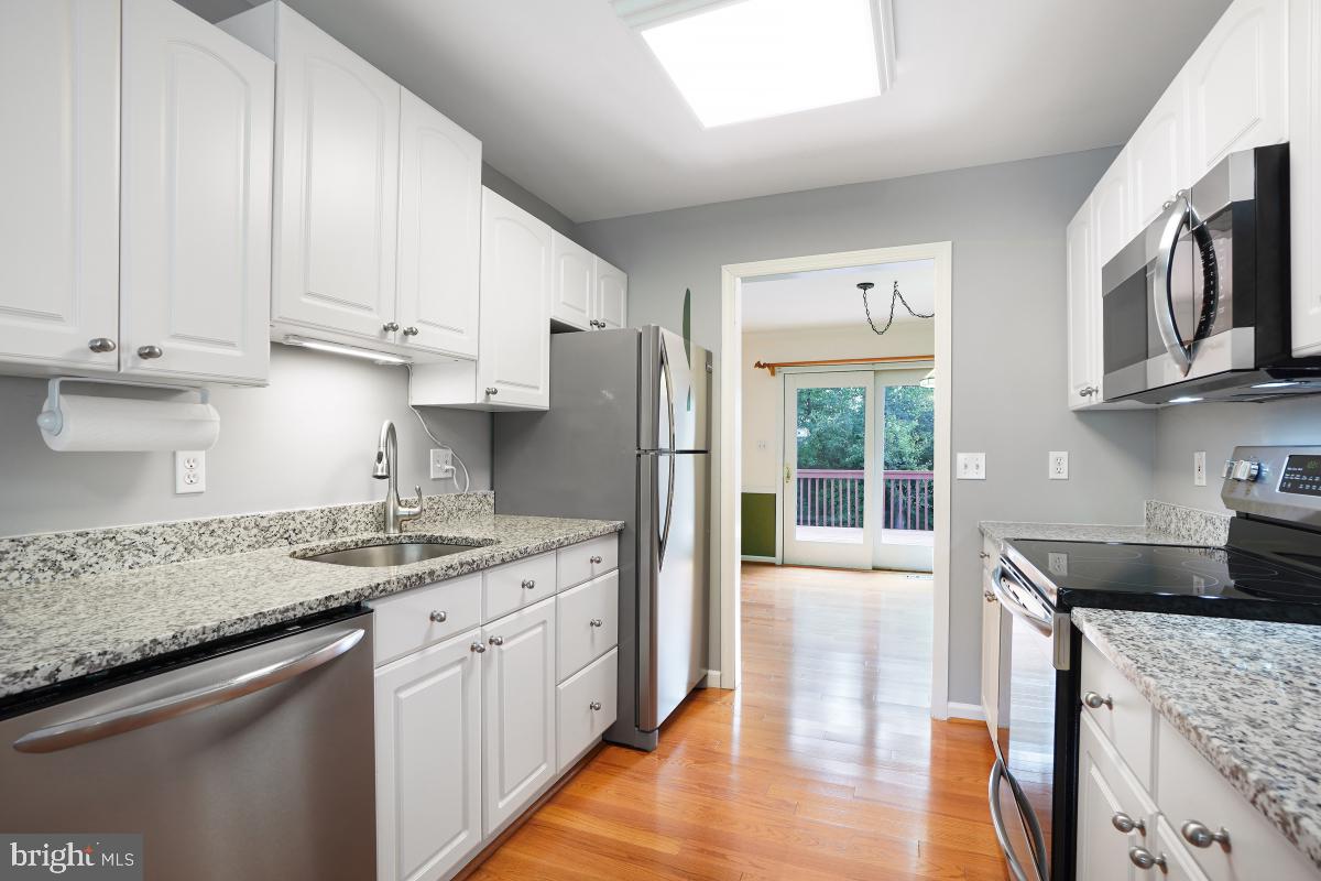 WALKER HILL - Residential