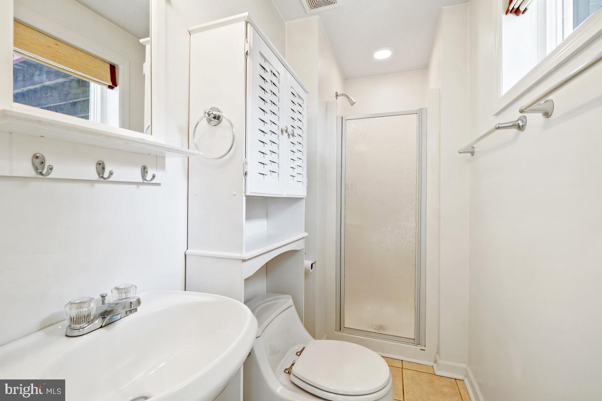 WALKER HILL - Residential